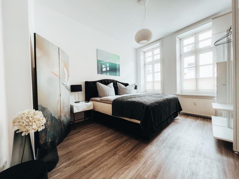 Lieblingsapartment No.10 Mit 2 Schlafzimmern Und Eigener Terrasse Rostock Esterno foto