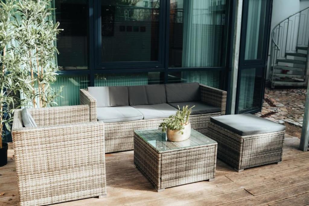 Lieblingsapartment No.10 Mit 2 Schlafzimmern Und Eigener Terrasse Rostock Esterno foto